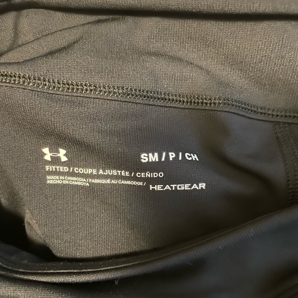 Under Armour skort, athletic fit with pockets! - Picture 2 of 5